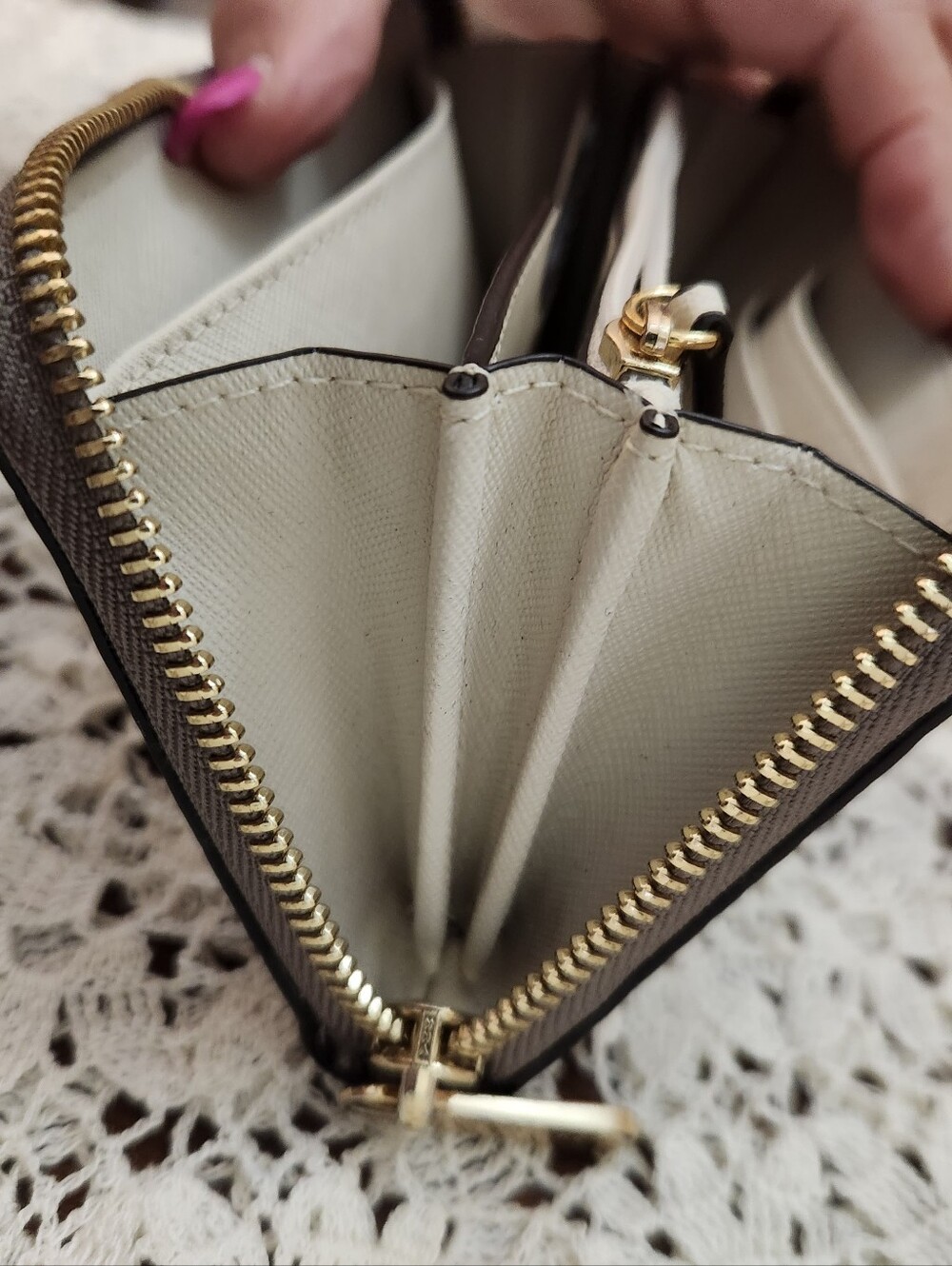 Michael Kors Jet Set Travel snake-embossed leather wristlet wallet Preloved - Picture 6 of 10